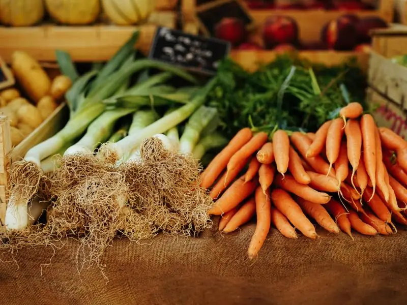 Bunches of carrots and leeks
